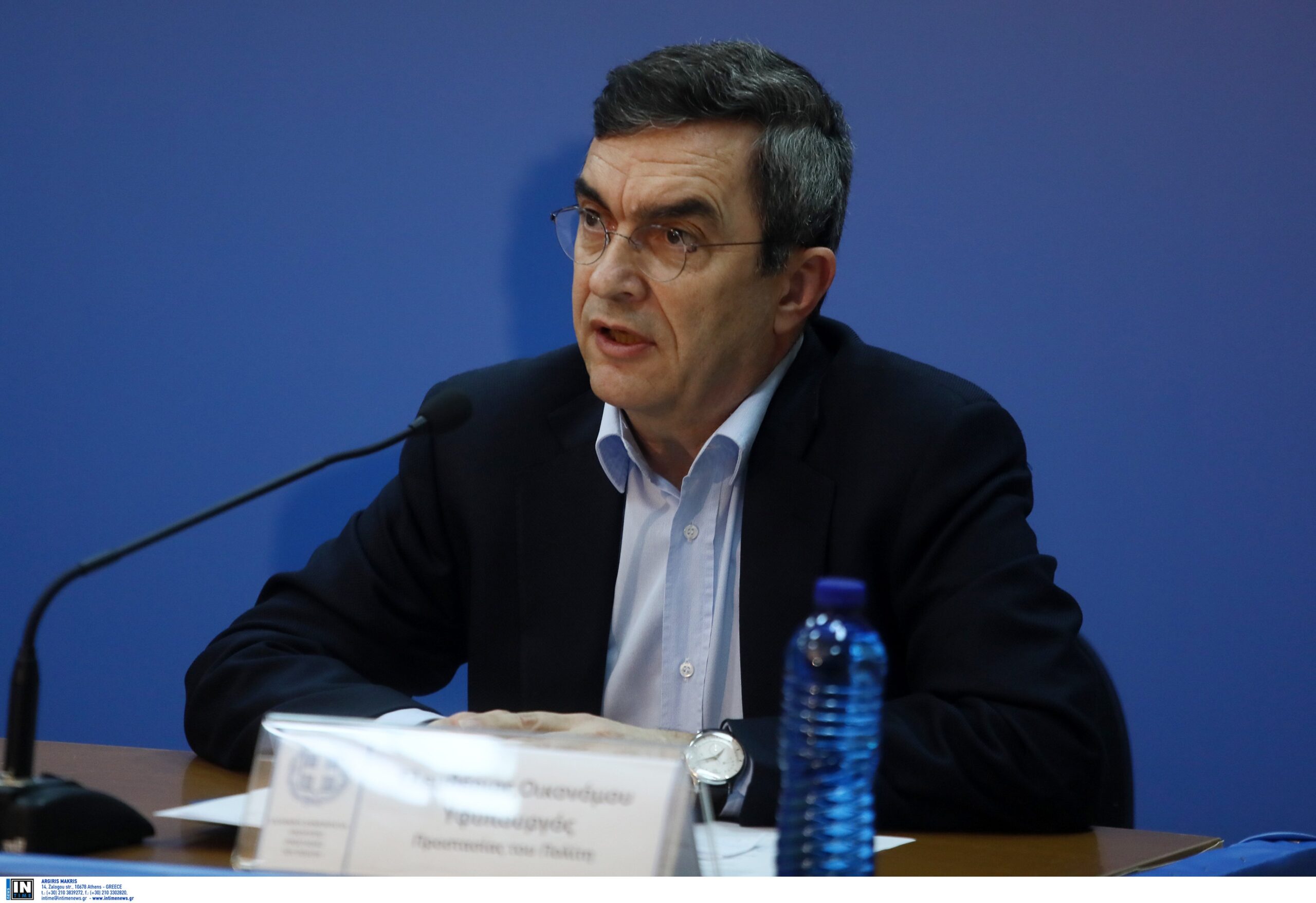 Οικονόμου: «Δεν απαγορεύεται το ψήσιμο, απαγορεύονται ο συνωστισμός και οι άσκοπες μετακινήσεις»