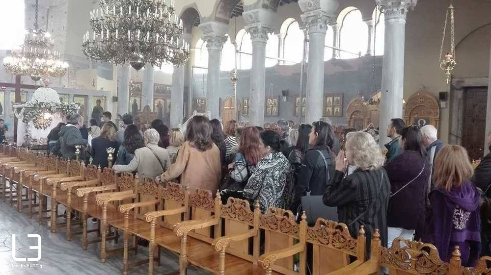 Θεσσαλονίκη: Ευλαβικό προσκύνημα στους Επιτάφιους