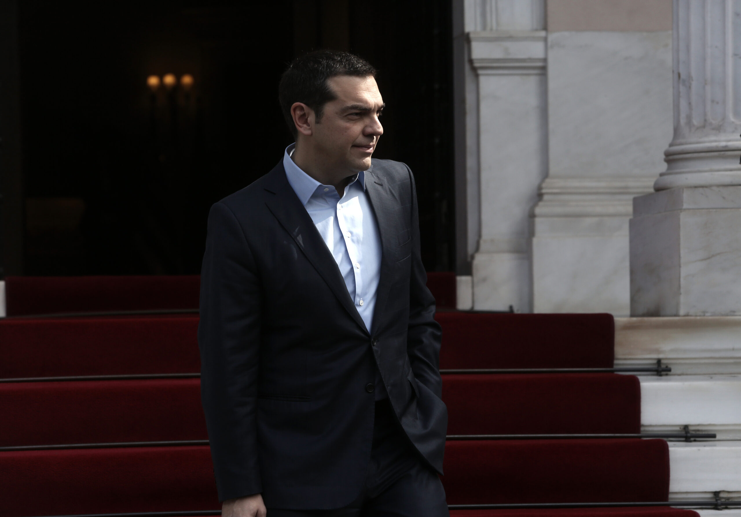 Σηκώνει το «λάβαρο» της κάθαρσης το Μαξίμου με αφορμή τον Παπαντωνίου