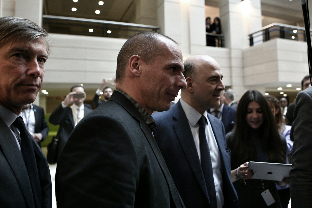 Π. Μοσκοβισί για Γ. Βαρουφάκη: «Κάποιος πρέπει να γράψει την αληθινή ιστορία χωρίς παράνοια»