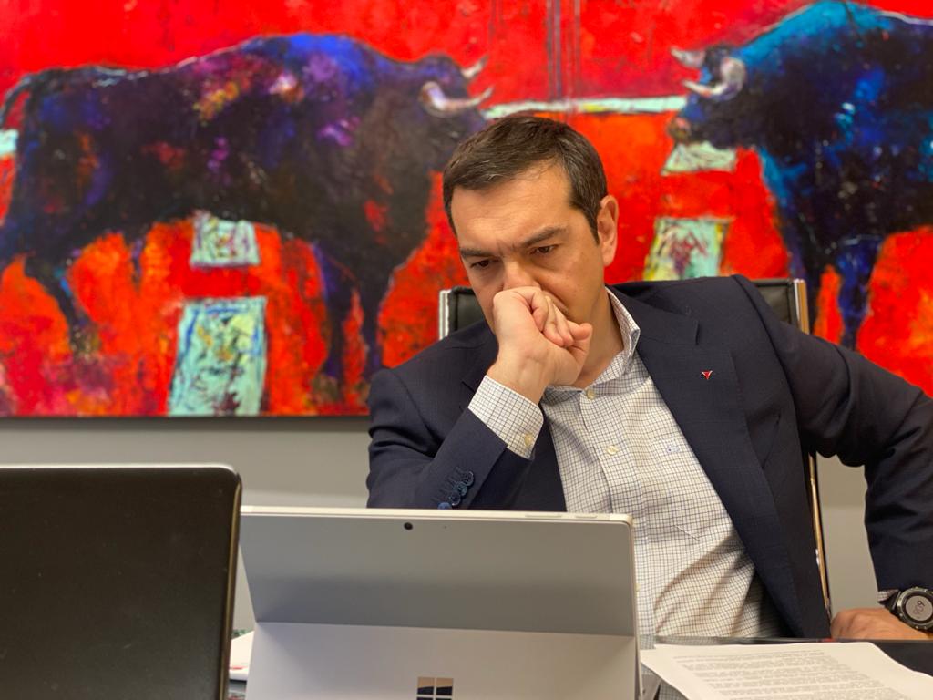 Τηλεδιάσκεψη Τσίπρα με τομεάρχες του ΣΥΡΙΖΑ: Κατώτερο των περιστάσεων το Eurogroup – Άμεσα μέτρα στήριξης εργαζόμενων και επιχειρήσεων