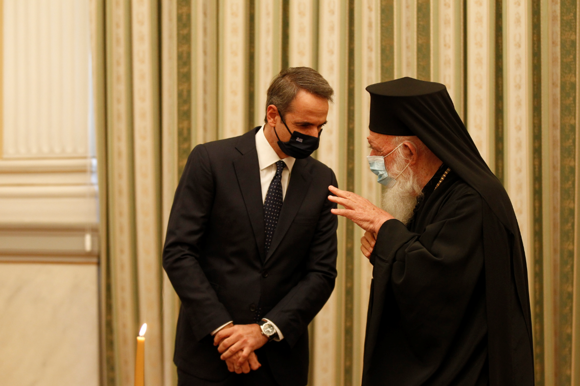Μητσοτάκης σε Ιερώνυμο: Η Εκκλησία να αναλάβει τις δικές της ευθύνες – Μαξίμου: «Όχι σε κλίμα αντιπαράθεσης το τετ α τετ»