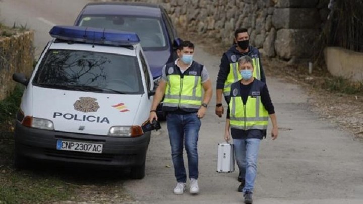 Είχε κορωνοϊό, το γνώριζε, κυκλοφορούσε κανονικά, μόλυνε 22 άτομα και συνελήφθη