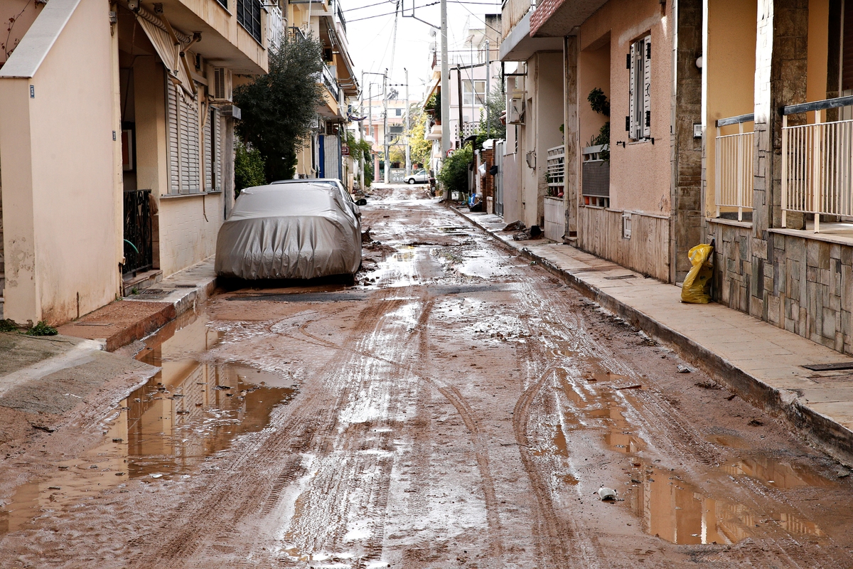 Μια φορά στα 150 χρόνια η ένταση της βροχής στη Μάνδρα
