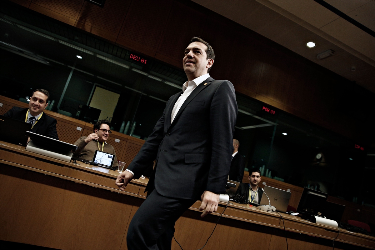 Ο Αλέξης Τσίπρας, οι μάσκες που πέφτουν και το επόμενο στοίχημα