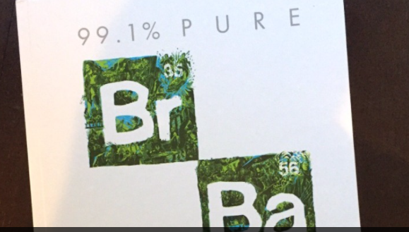 Έργα τέχνης θαυμαστών της σειράς «Breaking Bad» σε έναν τόμο