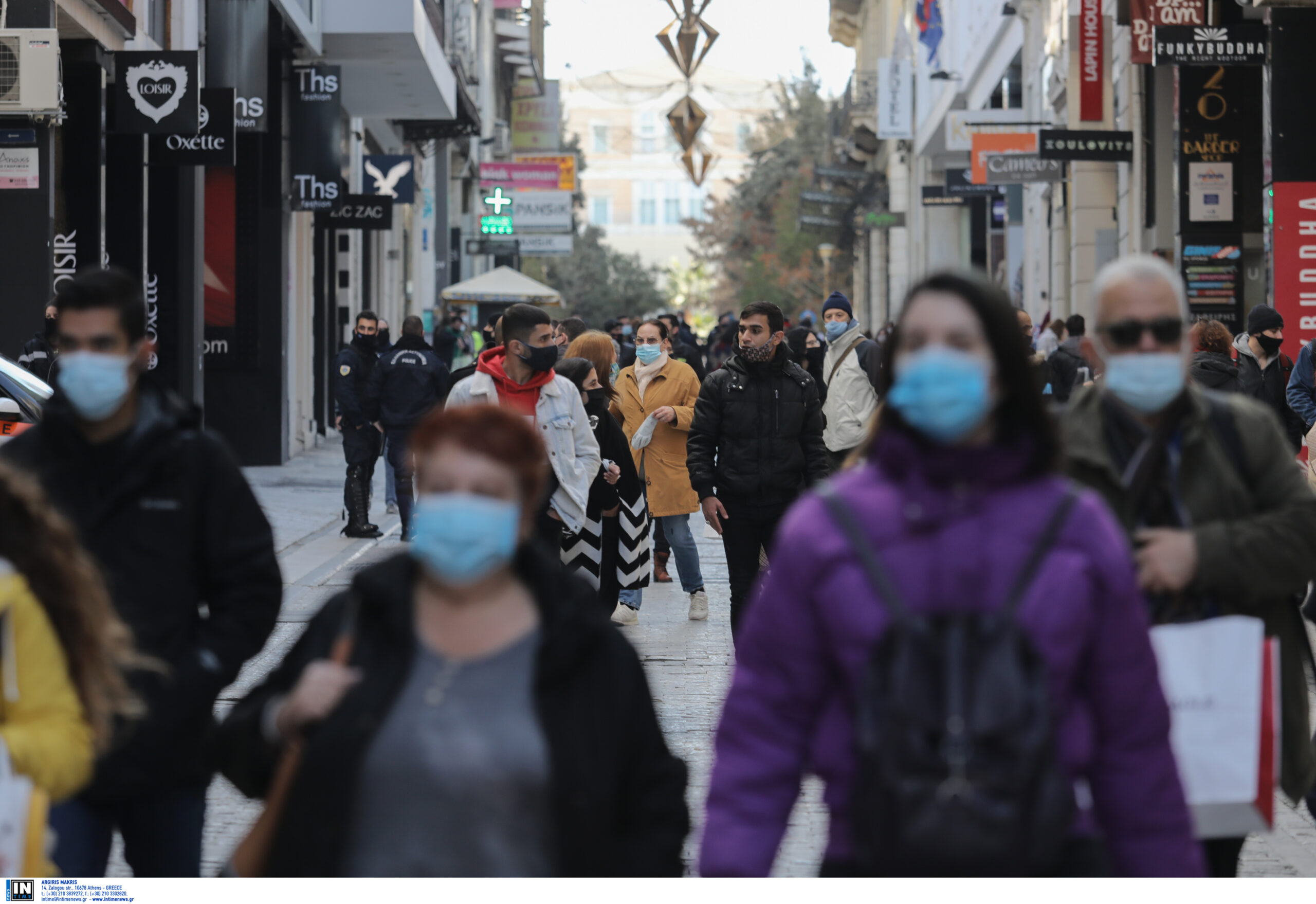 Κορωνοϊός – Συναγερμός για την Αττική:  Άσχημη τροπή αν «σκάσει» – Ανησυχία για τα ενεργά κρούσματα – Σε επιφυλακή για τη βρετανική μετάλλαξη