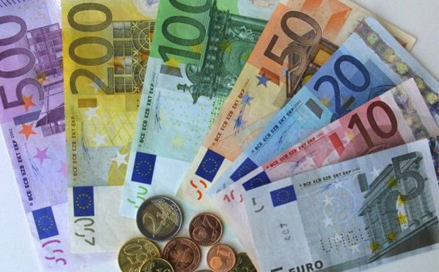 Νέο δώρο Πάσχα: «Κληρώνει» για τους δικαιούχους – Όσα γνωρίζουμε μέχρι στιγμής για την επιταγή ακρίβειας