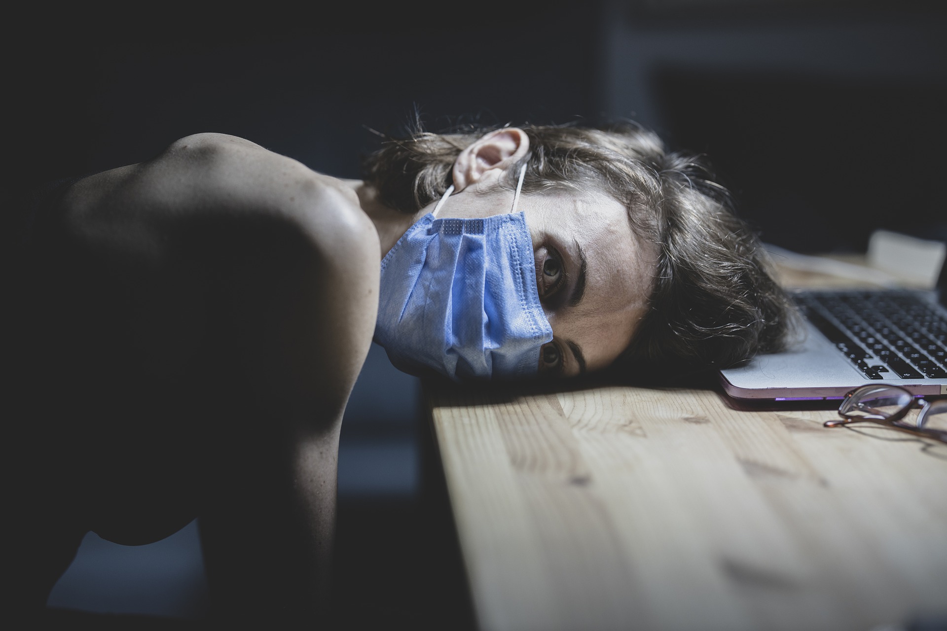 Long-Covid και πιστοποίηση αναπηρίας ΚΕΠΑ: Ο εργατολόγος Γιώργος Κουτσούκος ρίχνει φως σε επιδόματα και παροχές