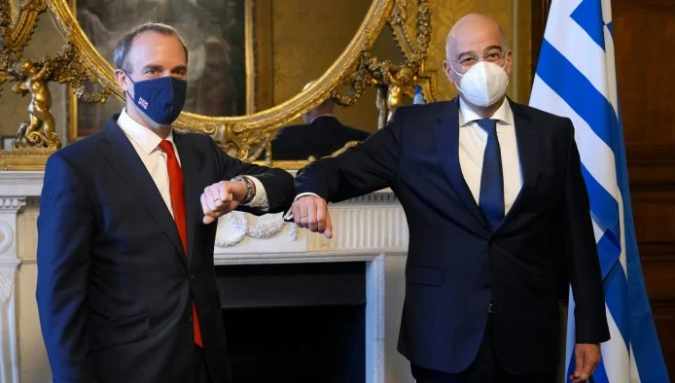 Δένδιας από Λονδίνο: Ελλάδα και Μεγάλη Βρετανία πιστεύουμε στο Διεθνές Δίκαιο