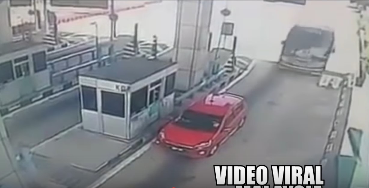 Πούλμαν πέρασε τα διόδια… χωρίς να πληρώσει!