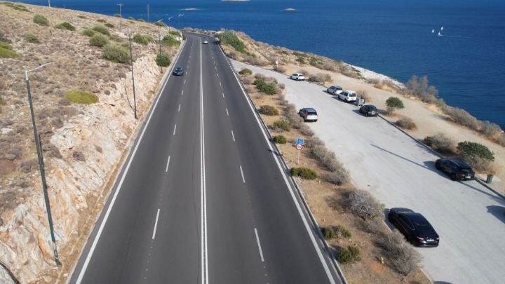 «Λίφτινγκ» στο οδικό δίκτυο της Παραλιακής, στο τμήμα Βουλιαγμένη – Βάρκιζα