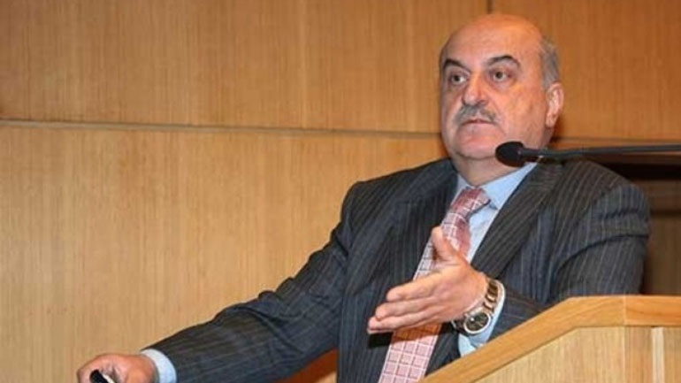 Πρόβλεψη Τζανάκη: Μετά τα μέσα Ιουνίου θα μειωθεί ο αριθμός των διασωληνωμένων