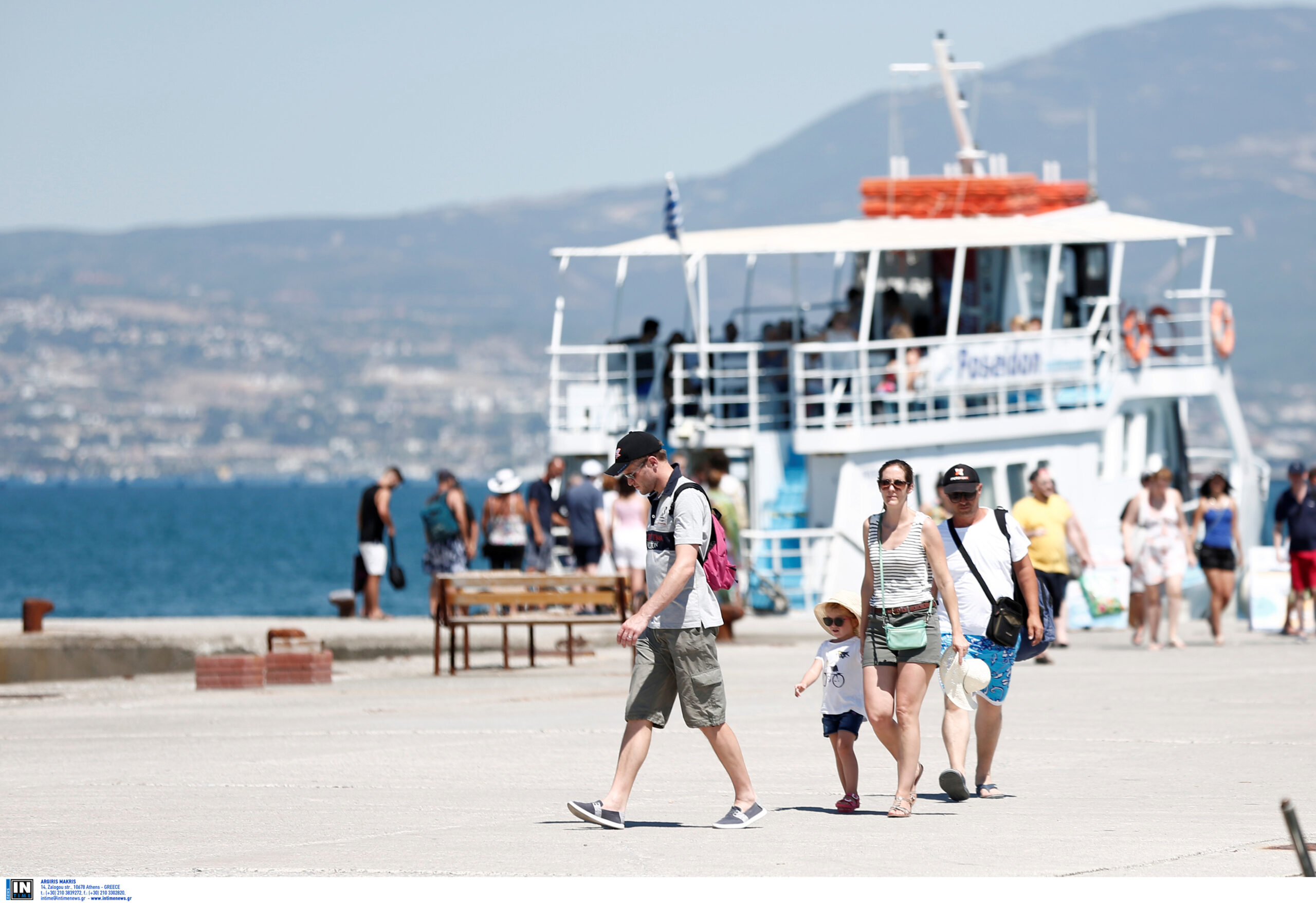Έρευνα: Περίπου οι μισοί Έλληνες σχεδιάζουν τις καλοκαιρινές τους διακοπές – Ποια μέρη προτιμούν και πού θα μείνουν