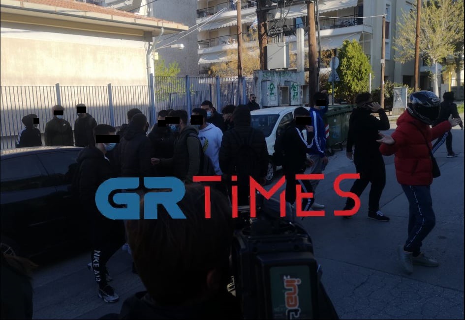 Έληξε η κατάληψη στο 1ο Λύκειο Ευόσμου στη Θεσσαλονίκη – «Πιάστηκαν στα χέρια» οι μαθητές για τα self tests