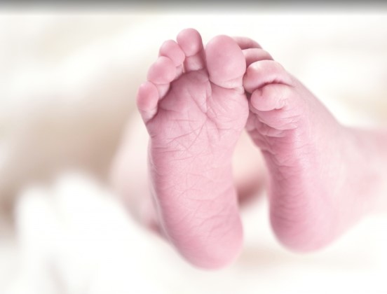 Γιατί οι Ελληνίδες επιλέγουν την καισαρική τομή (βίντεο)