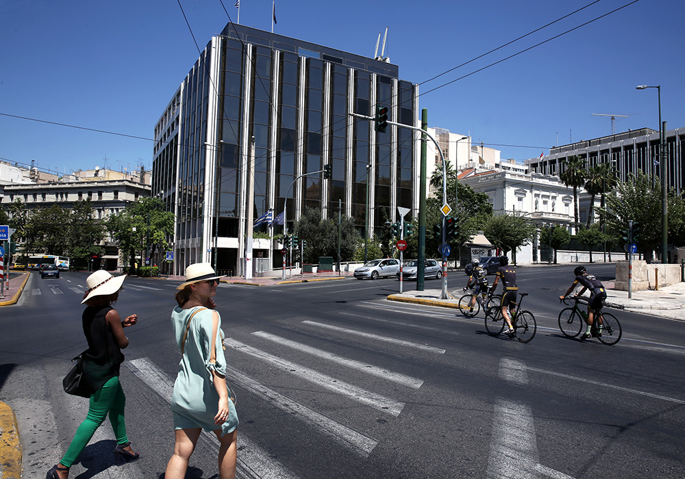 Αθήνα, έρημη πόλη – Άδειοι οι κεντρικοί δρόμοι της πρωτεύουσας