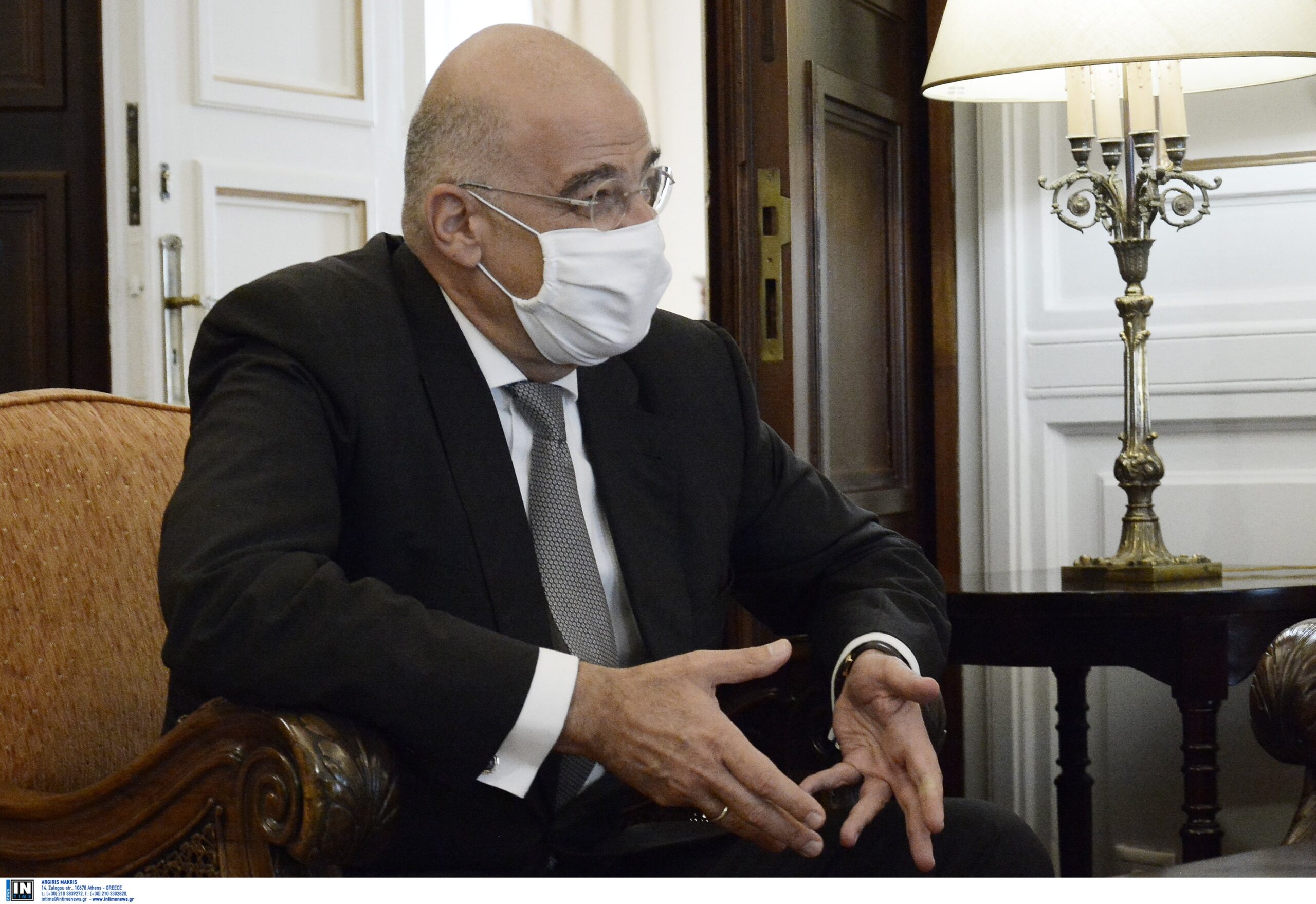 Επέστρεψε στο ΥΠΕΞ ο Νίκος Δένδιας – Αρνητικό το νέο τεστ για κορωνοϊό