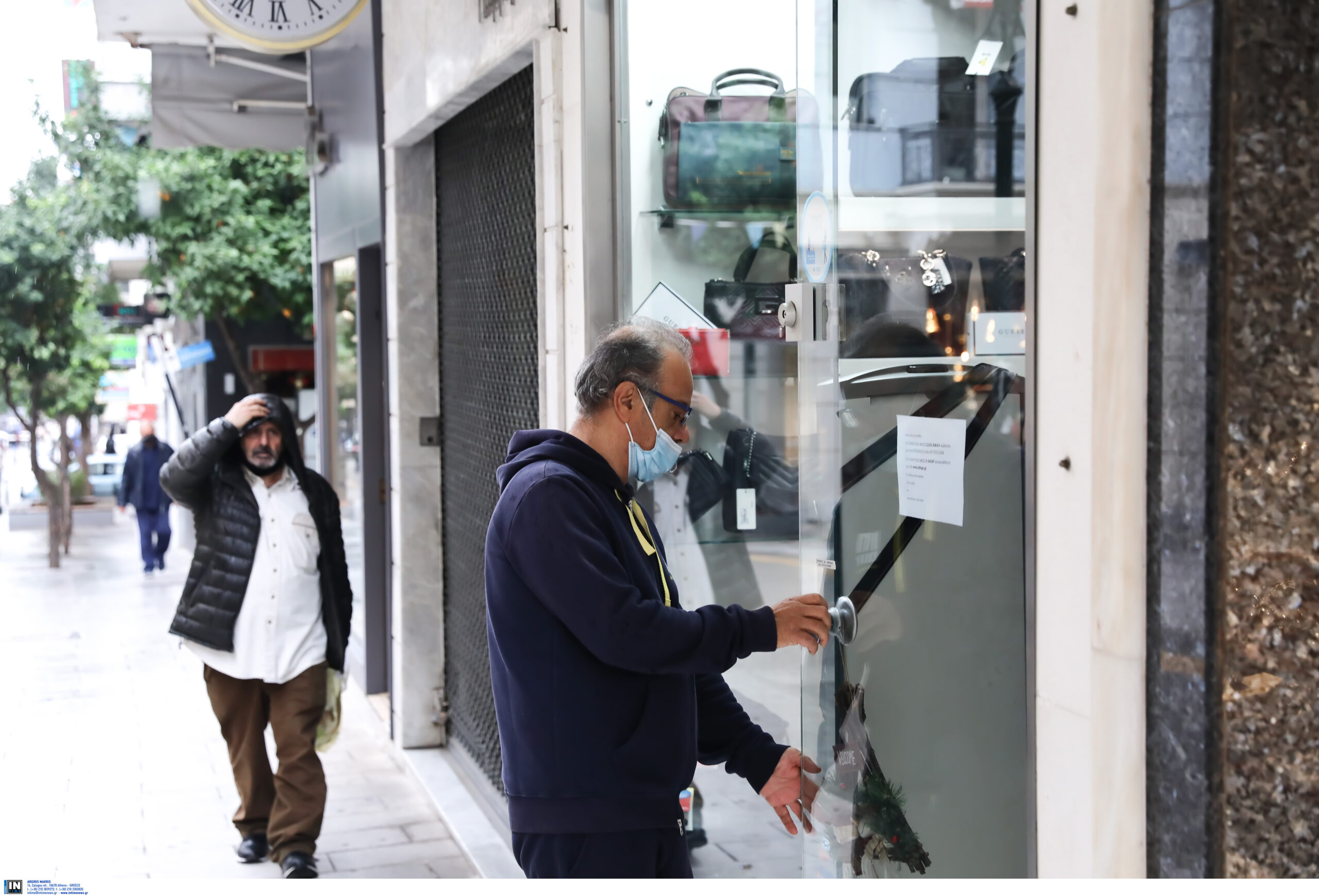 Κορωνοϊός – Νέα μέτρα: Σε ποιες περιοχές επιστρέφει το click away – Πού θα κλείνουν τα καταστήματα το Σαββατοκύριακο