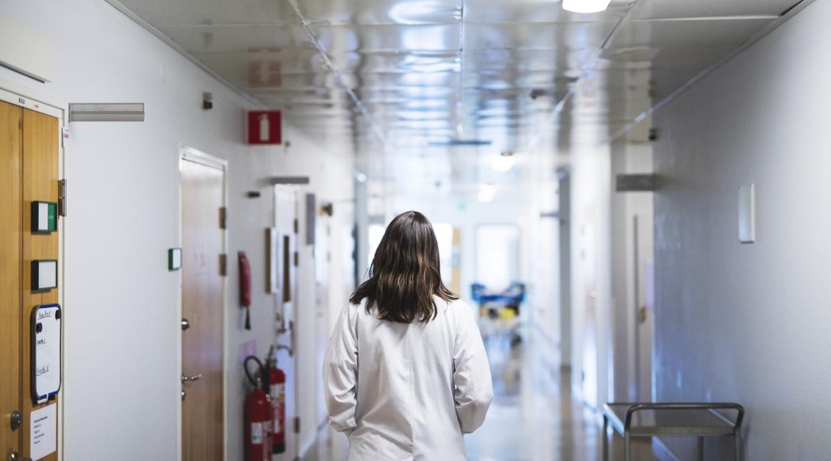 Νέα υπόθεση «μαϊμού» γιατρού: Γυναίκα στη Καβάλα κατηγορείται ότι εξαπατούσε καρκινοπαθείς