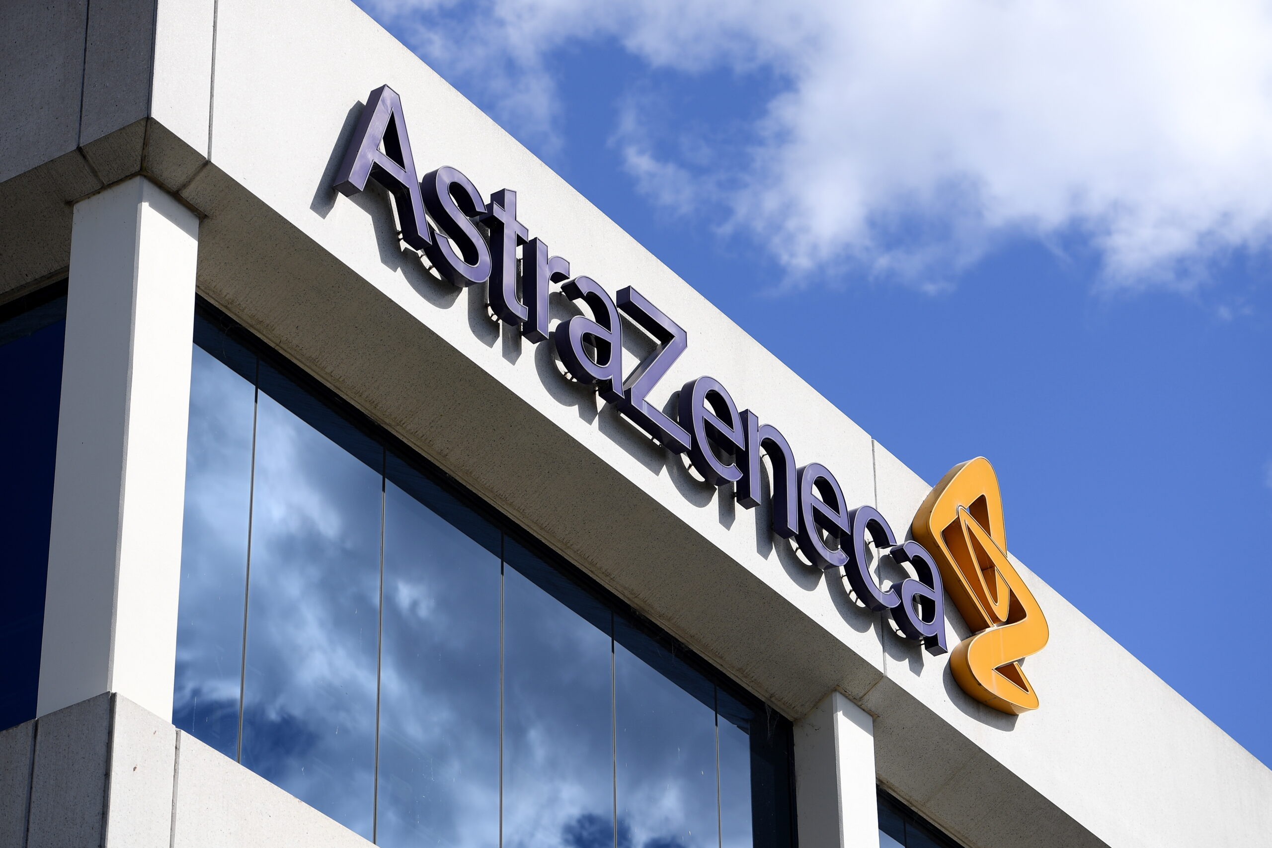 Αντιπρόεδρος AstraZeneca: Αποτελεσματικό το εμβόλιο έναντι των μεταλλάξεων – Προστασία τουλάχιστον για 12 μήνες