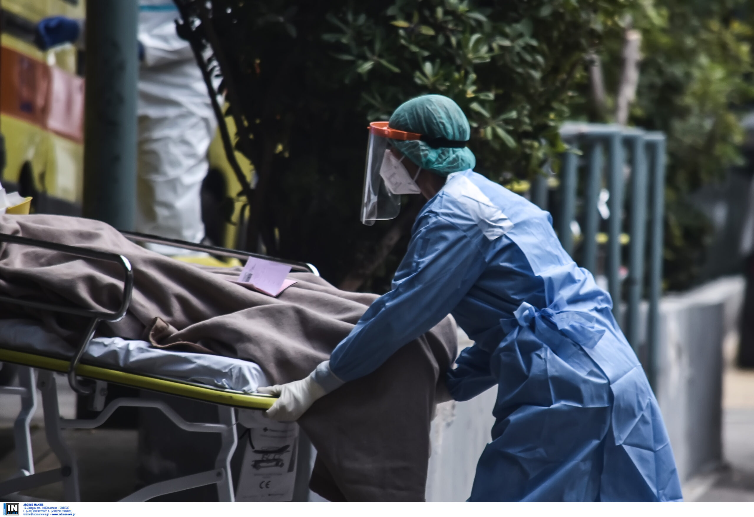 Κορωνοϊός: Εφιαλτική πρόβλεψη για 2.500 κρούσματα τον Μάρτιο – Επικίνδυνες οι μεταλλάξεις