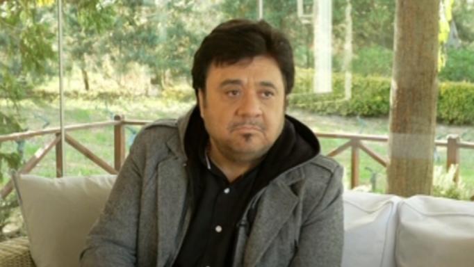 O Βασίλης Τερλέγκας δηλώνει: «Έχω μετανιώσει γι’ αυτό που είπα για τους ομοφυλόφιλους, αλλά»