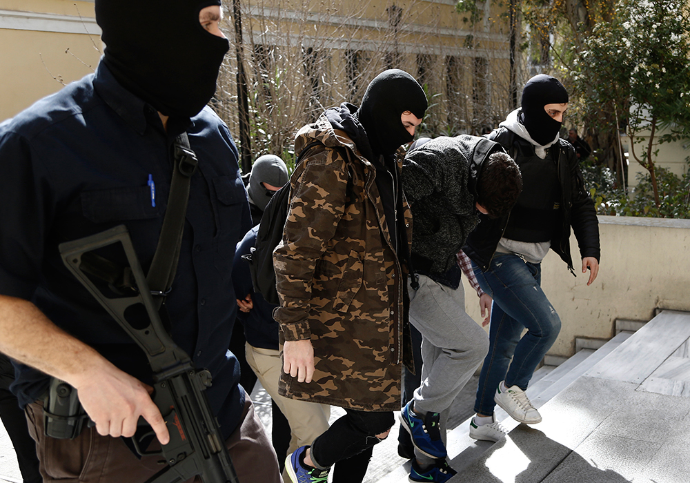 Τι δηλώνει ο δικηγόρος του 35χρονου που προφυλακίστηκε για την «Combat 18»