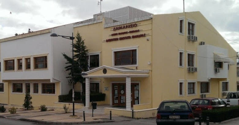 Μάνδρα: Μπουνιές και κλωτσιές μεταξύ αντιδημάρχων – Πρωτοφανές περιστατικό