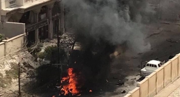 Έκρηξη με ένα νεκρό και τέσσερις τραυματίες στην Αλεξάνδρεια
