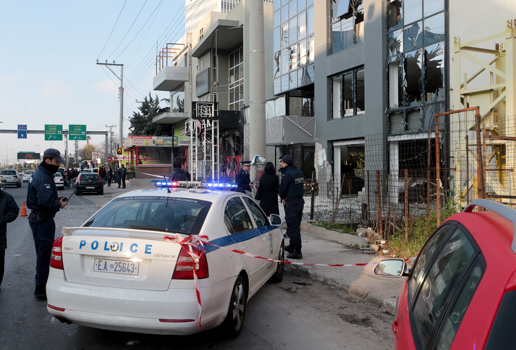 Βίντεο – ντοκουμέντο από την έκρηξη σε κατάστημα επίπλων στο Μαρούσι