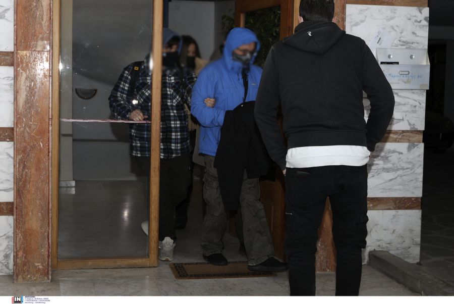Στάθης Παναγιωτόπουλος στο κρατητήριο – Έρευνα των Αρχών στα σπίτια του – Τα πρώτα λόγια του στους αστυνομικούς