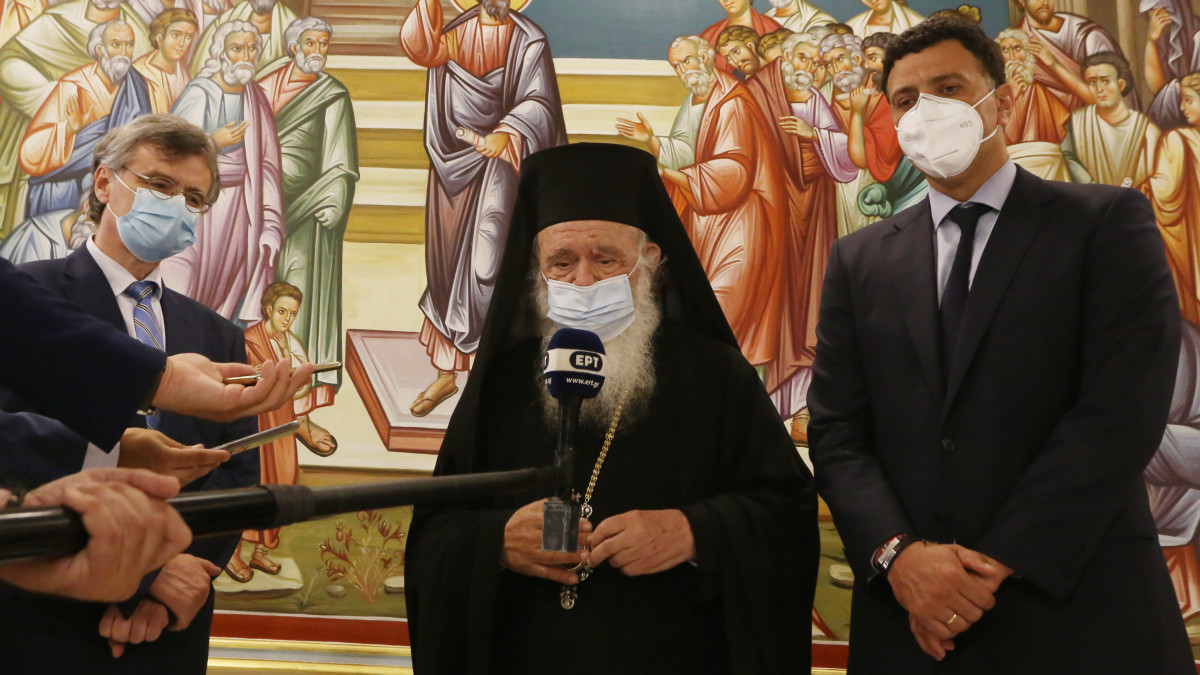 Ιερά Σύνοδος: Αποκλειστική και επιστημονικά ελεγμένη λύση ο ελεύθερος εμβολιασμός