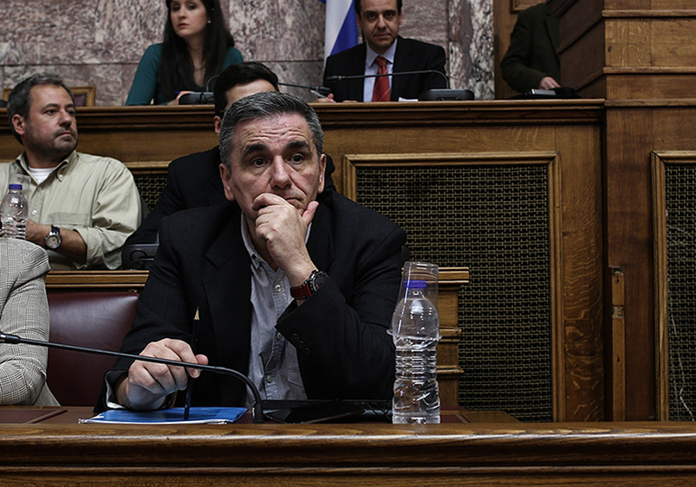 Χάνεται ο στόχος για λύση στις 20 Μαρτίου – «Τείχος» των δανειστών στα εργασιακά – Επιμένουν για τις ομαδικές απολύσεις
