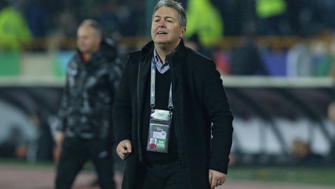 Το Ιράν απέλυσε τον προπονητή της Εθνικής και τον επαναπροσέλαβε έξι μέρες μετά