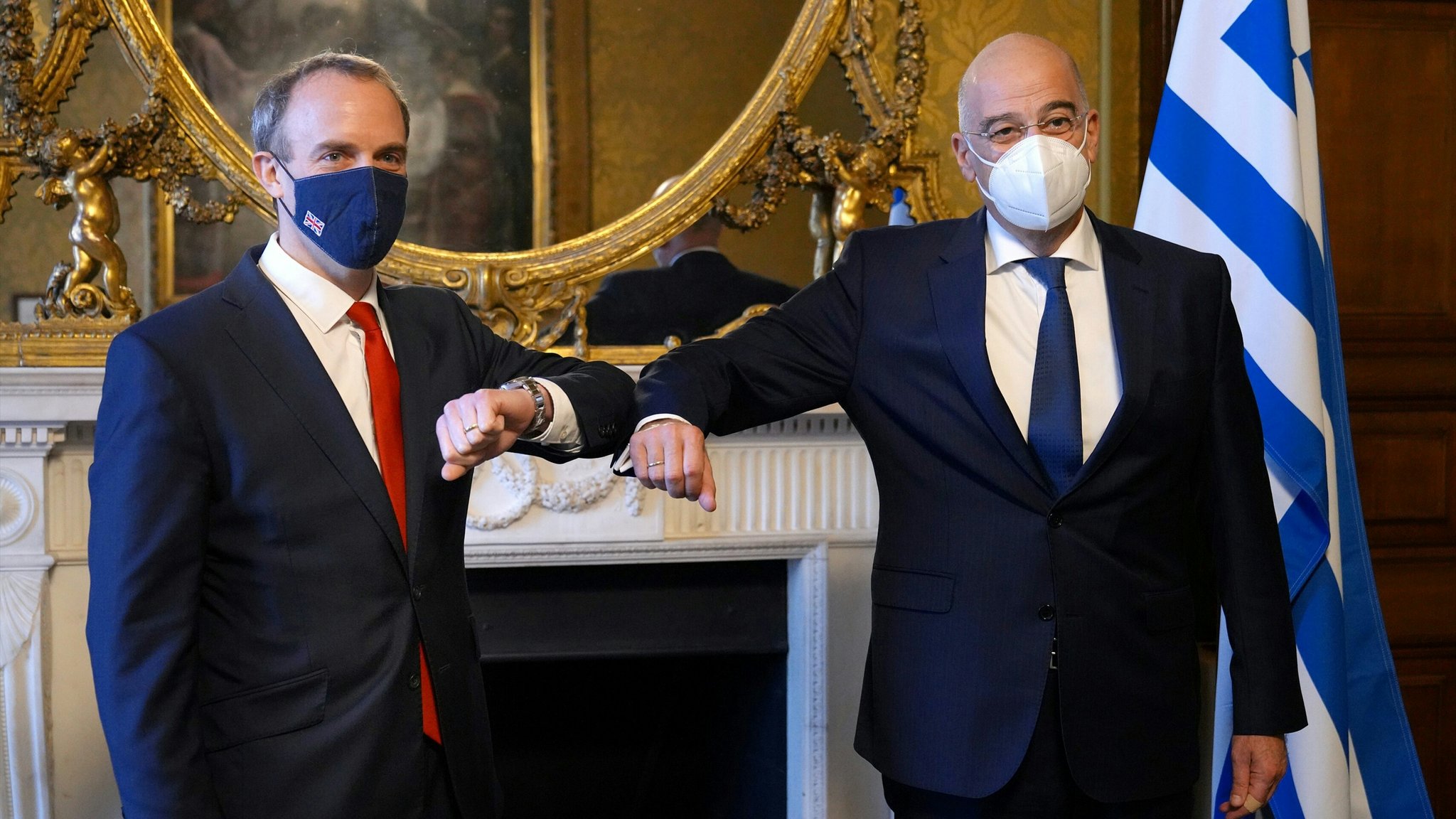 Στο Λονδίνο ο Νίκος Δένδιας – Συνάντηση με τον υπουργό Εξωτερικών της Βρετανίας