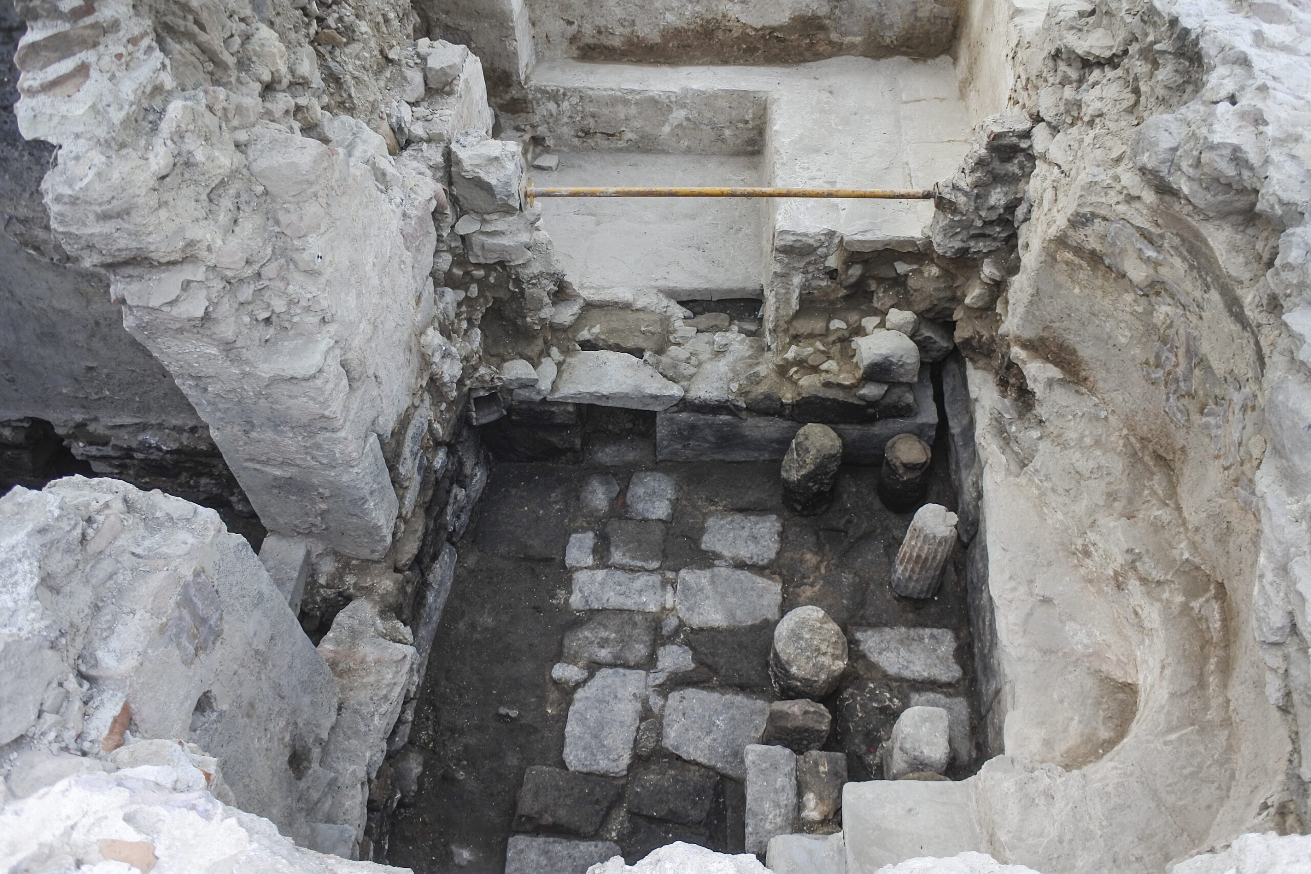 Νέα αρχαιολογικά στοιχεία στο Κάτω Κάστρο Μυτιλήνης – Βρέθηκε οθωμανικό λουτρό (φωτό)