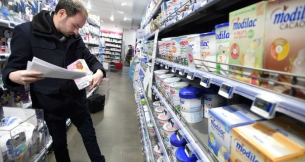 Μολυσμένο βρεφικό γάλα: 83 χώρες αφορά η επιχείρηση ανάκλησης!