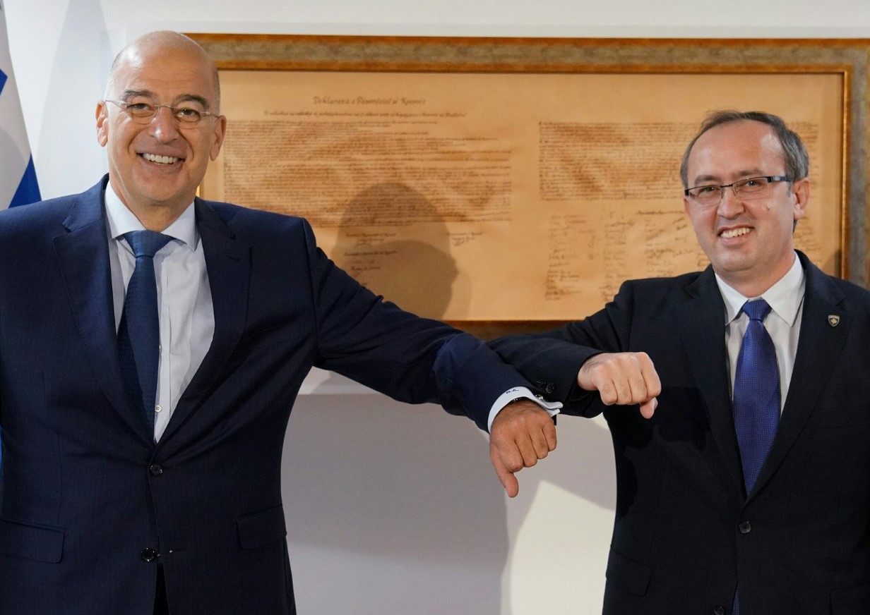 Στην Πρίστινα ο Δένδιας – Συνάντηση με τον πρωθυπουργό, Α. Χότι