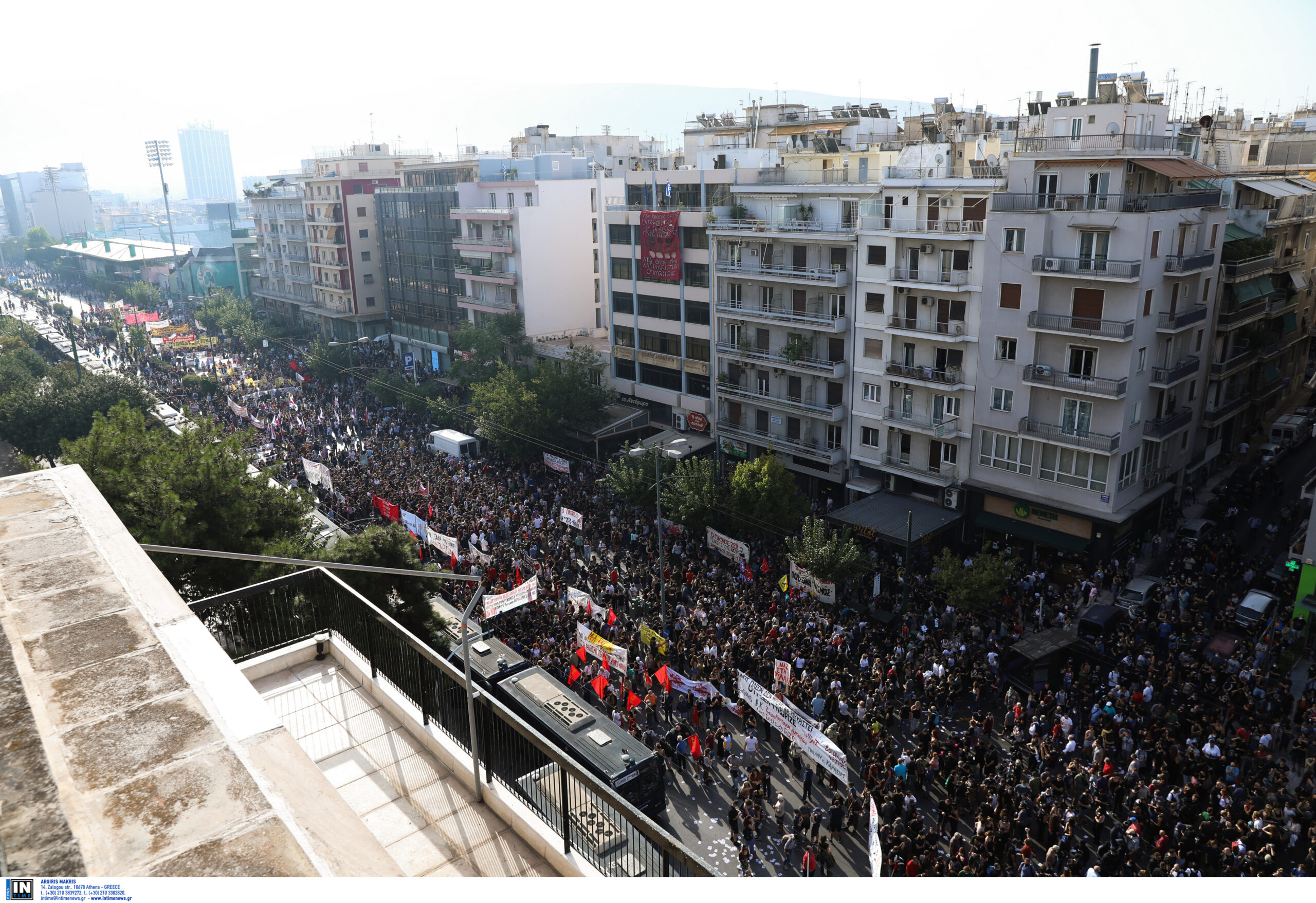 Οι όψιμοι antifa και το πολιτικό θέατρο του παραλόγου στην σκιά μιας ιστορικής καταδίκης