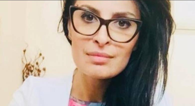 Καβάλα: Στραγγαλισμό έδειξε το πόρισμα του ιατροδικαστή για τον θάνατο της 43χρονης  – Συγκίνηση έξω από το φαρμακείο της