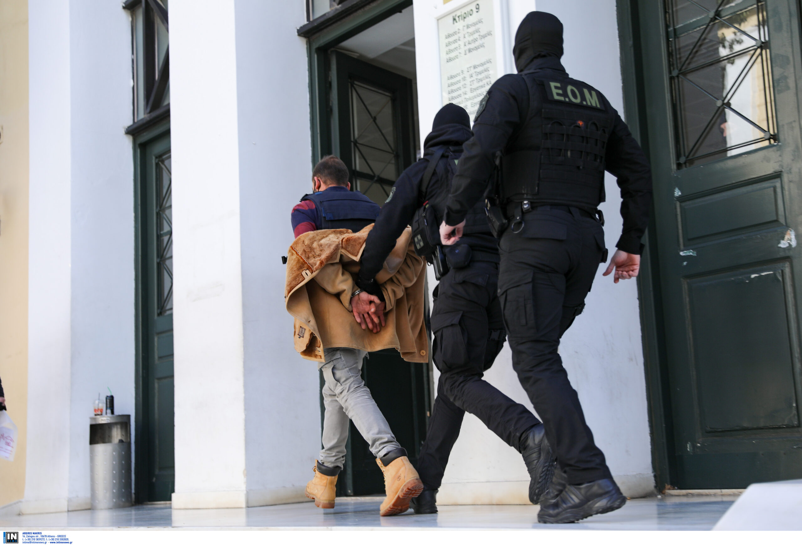 Σοκ από τις περιγραφές της 11χρονης αθλήτριας: Με βίασε μέσα στο δωμάτιο που κοιμόταν ο πατέρας μου