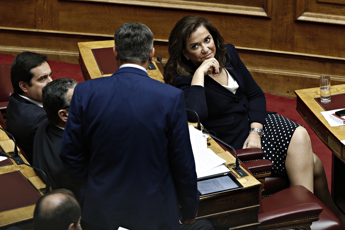 Η λαϊκή κατοικία, το πολυνομοσχέδιο και οι κόντρες της Βουλής