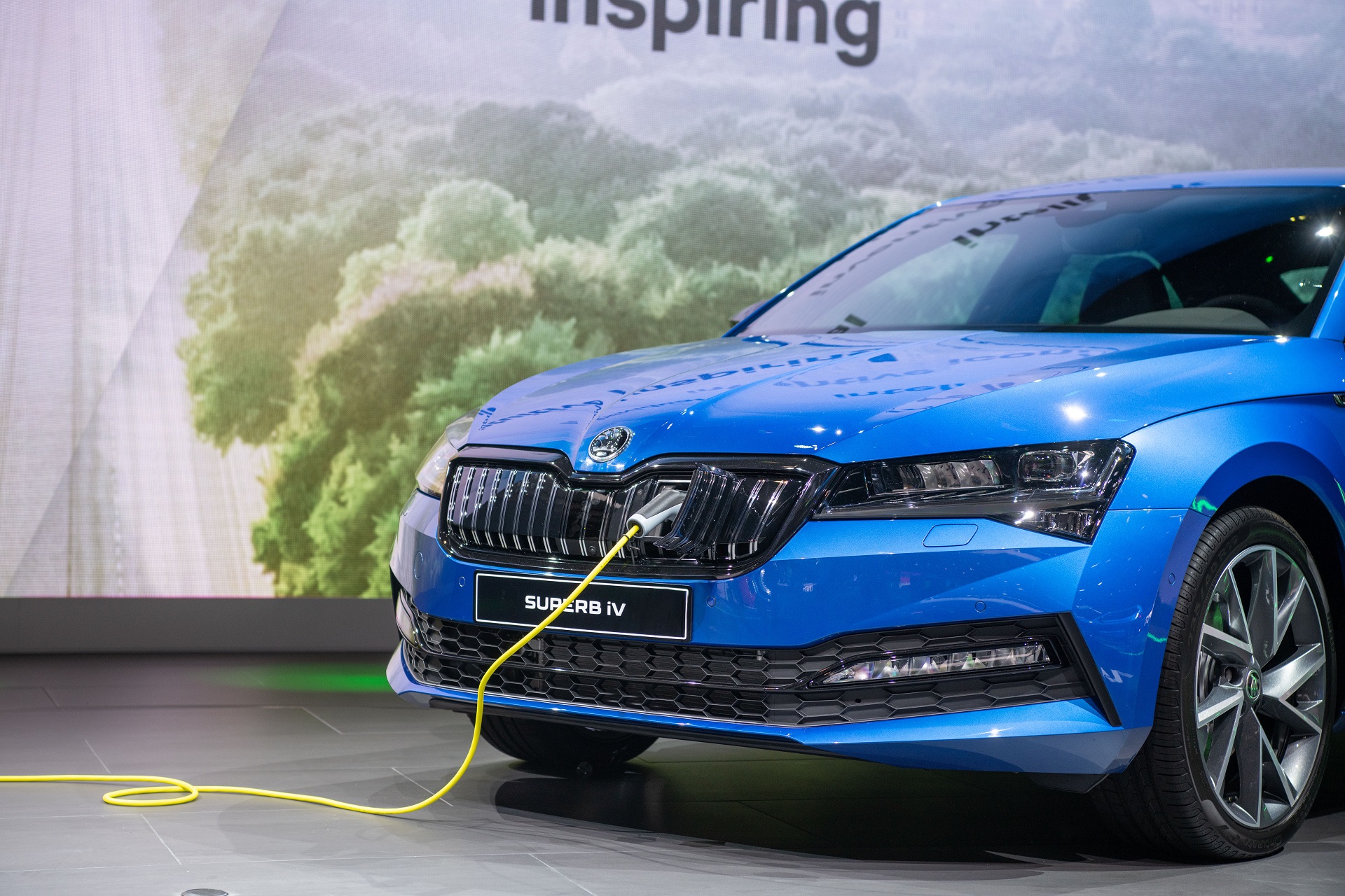 Η Skoda αναμένει 15.000 ετήσιες πωλήσεις για το Superb plug-in hybrid
