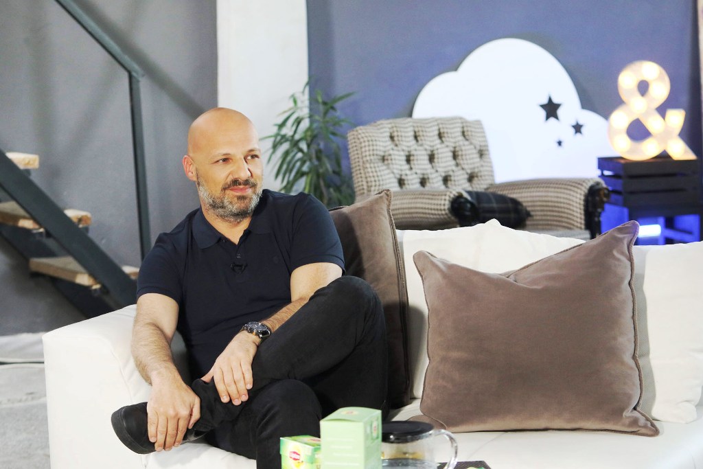 «JOY»: Ο Μουτσινάς μιλάει για Θρασκιά – Αρναούτογλου (11-12/06)