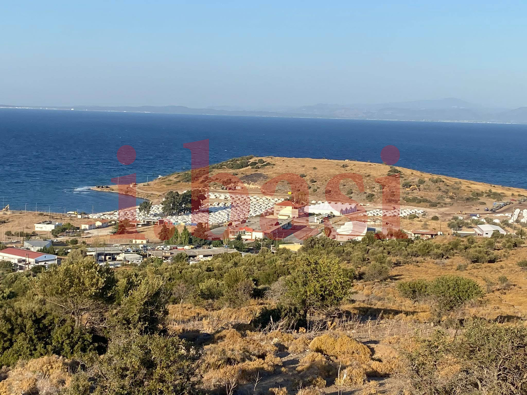 Λέσβος: Αρνούνται να μπουν στη δομή οι πρόσφυγες – Κυβέρνηση: Ελάτε στο Καρά Τεπέ, αν θέλετε να φύγετε από το νησί