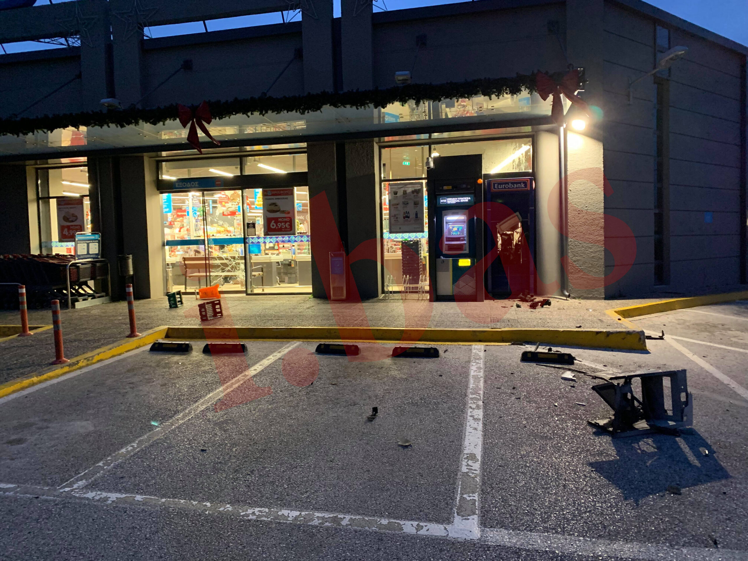 Ανατίναξαν ATM στα Γλυκά Νερά Αττικής