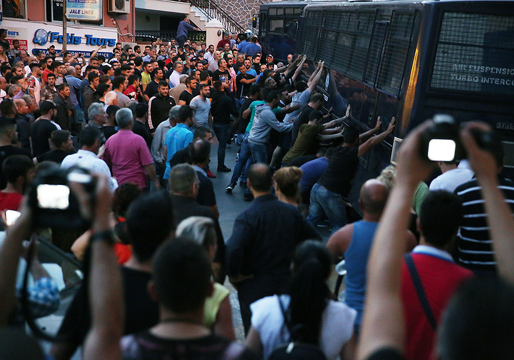Τη Δευτέρα η δίκη των συλληφθέντων για τα επεισόδια στη Μυτιλήνη κατά την επίσκεψη Τσίπρα