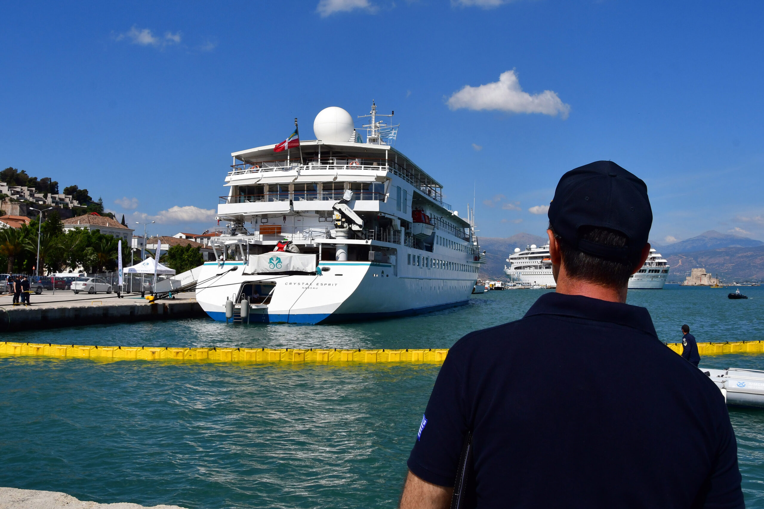 Σοκ στη Λέσβο: Λιμενικός βρέθηκε νεκρός μέσα στο γραφείο του