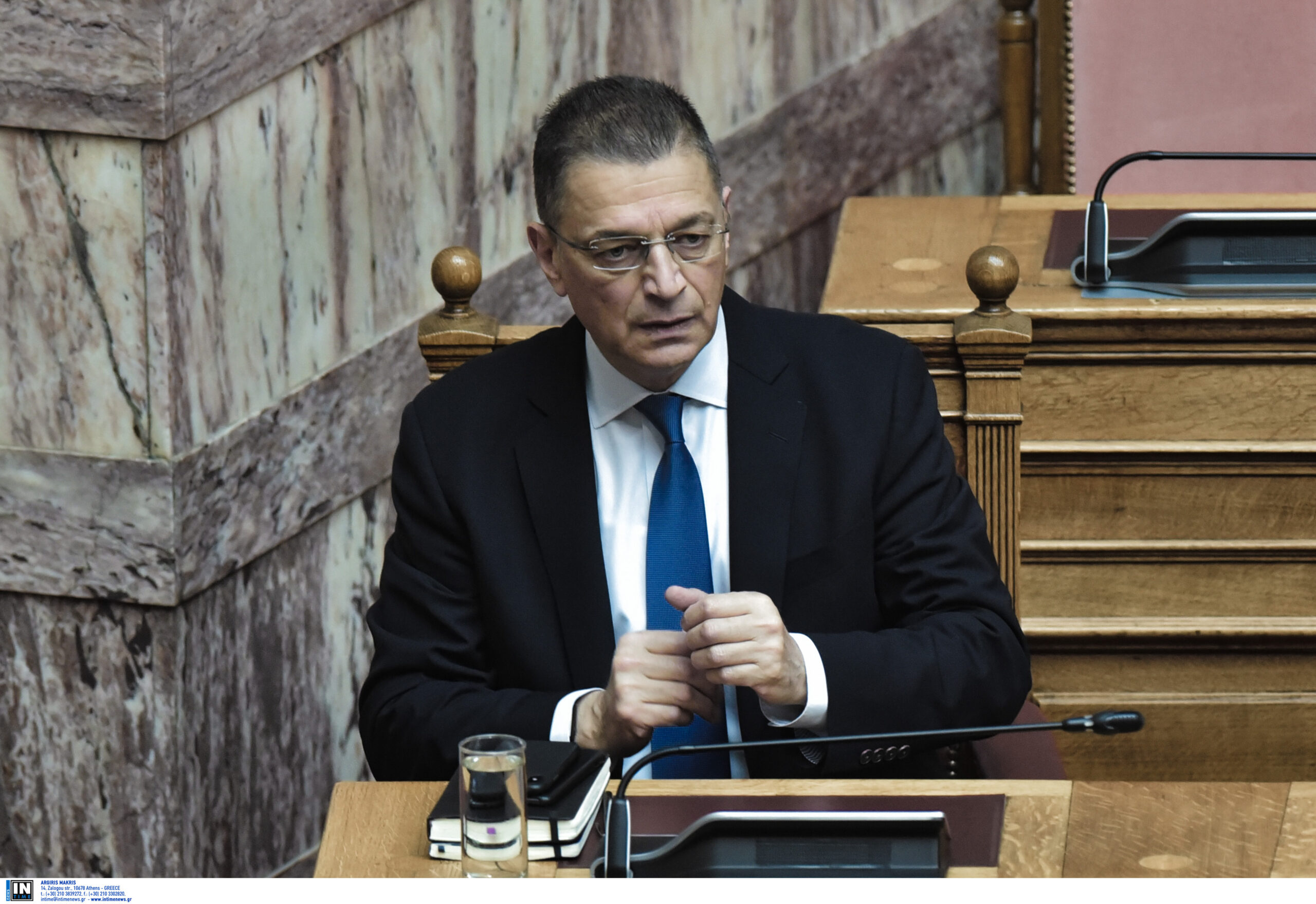 Έκλασε η νύφη, σχόλασε ο Γράμμος!